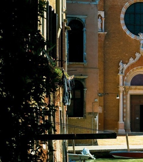 墨尔本创业做什么项目赚钱